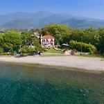 Ar Holiday home Platanidia