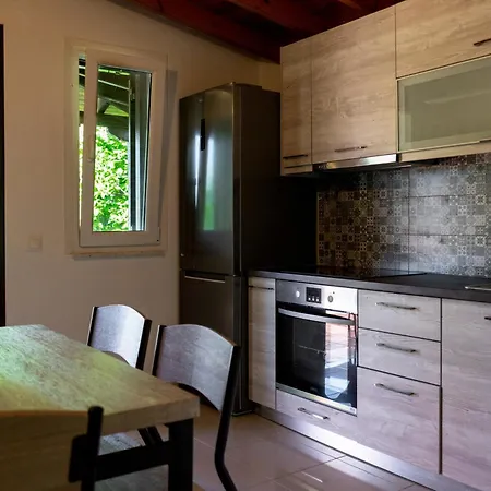 בית נופש Ar Platanidia